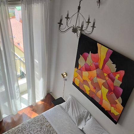 Residence E Appartamenti Cavallerizza Napels Buitenkant foto