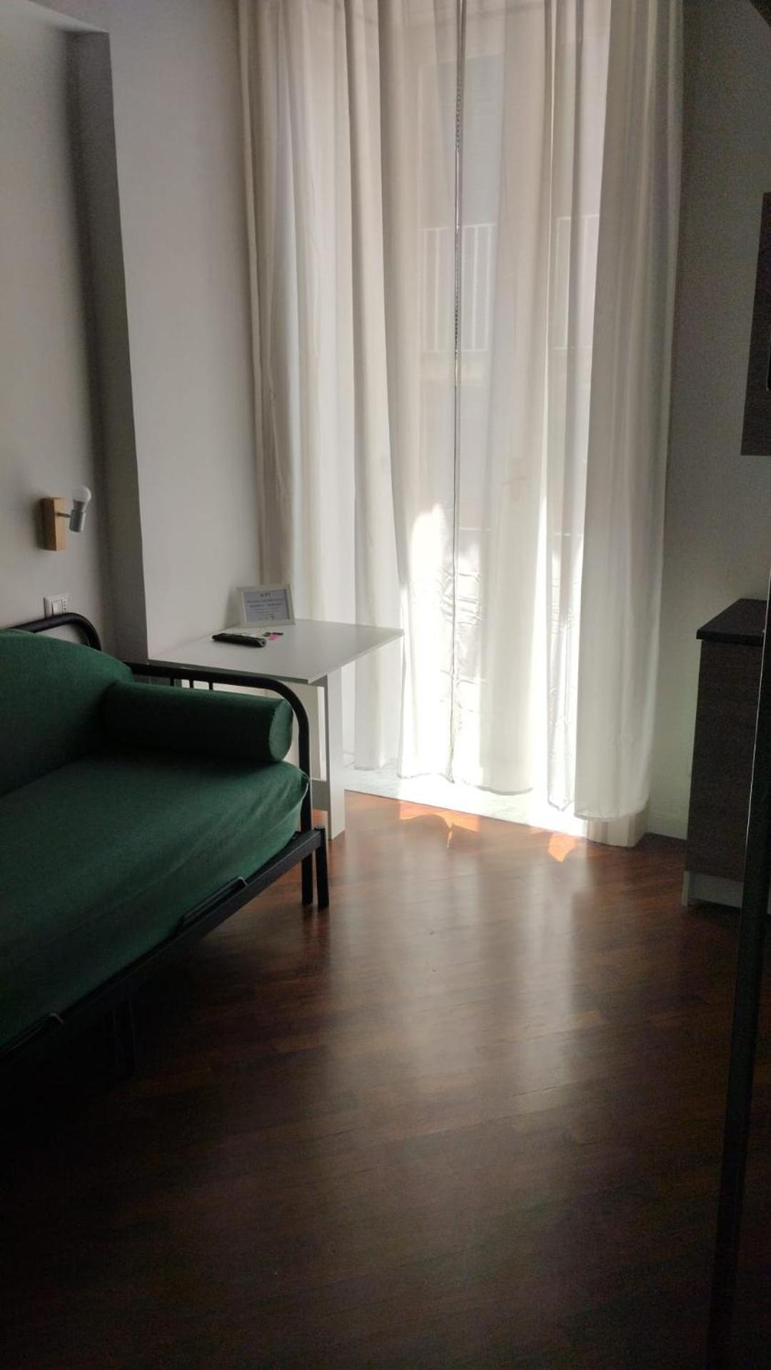 Residence E Appartamenti Cavallerizza Napels Buitenkant foto