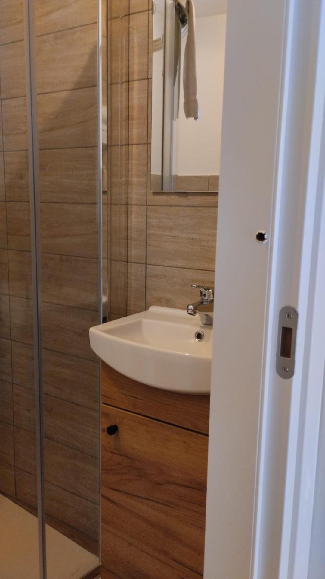 Residence E Appartamenti Cavallerizza Napels Buitenkant foto