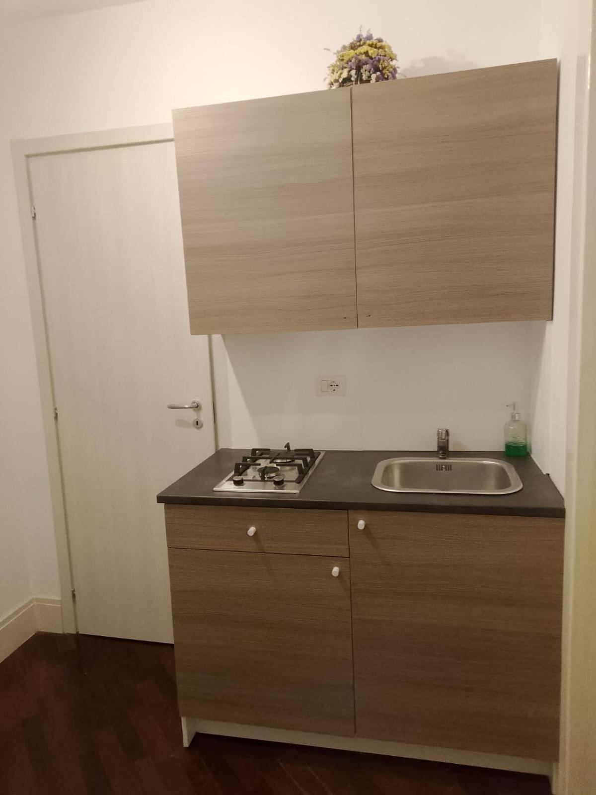 Residence E Appartamenti Cavallerizza Napels Buitenkant foto