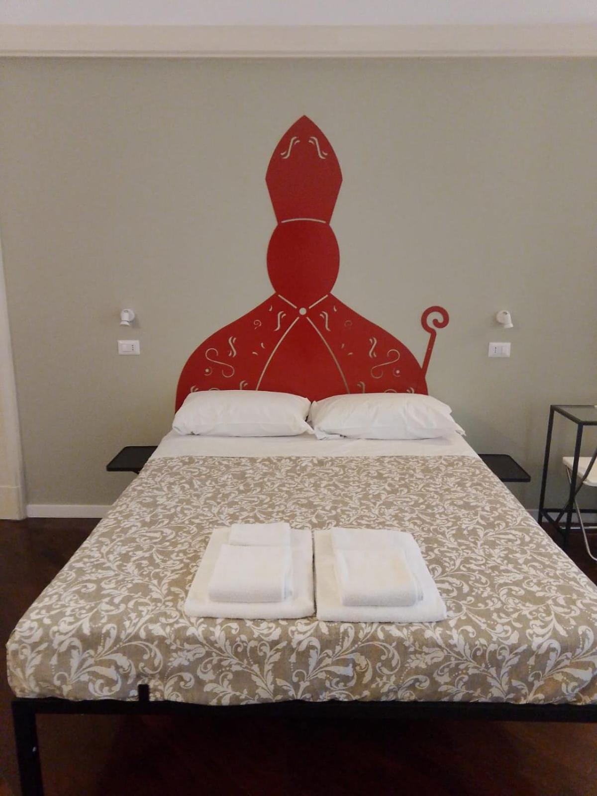 Residence E Appartamenti Cavallerizza Napels Buitenkant foto